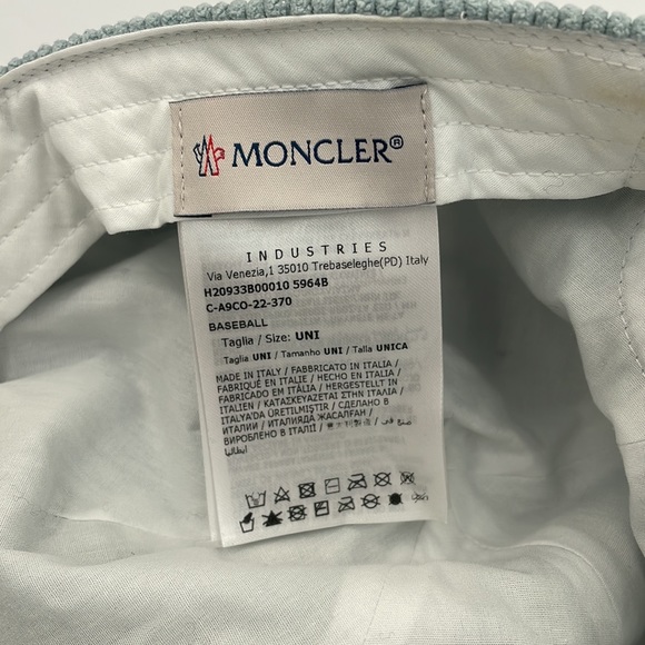 MONCLER Corduroy Baseball Cap With Logo - Picture 9 of 9